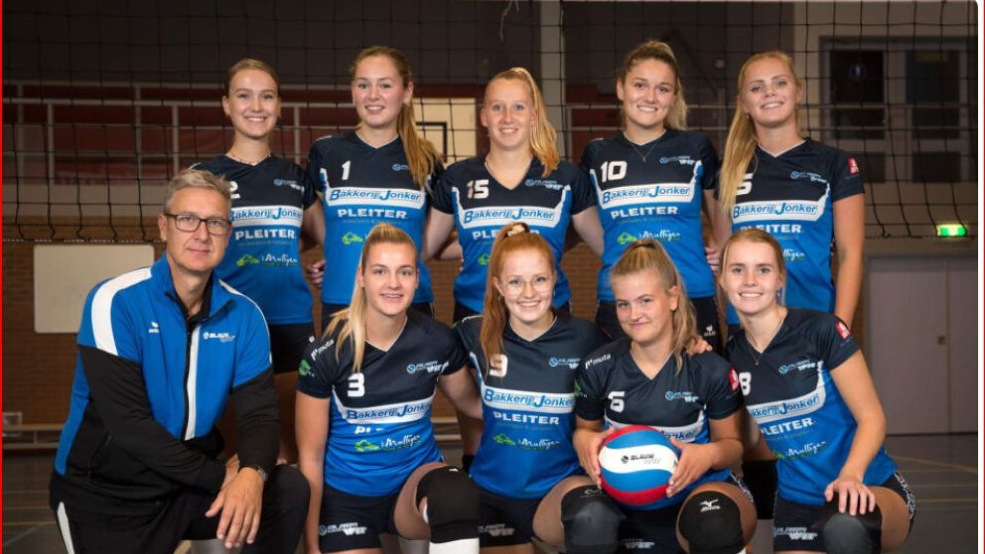 Foto: Volleybalsters Blauw Wit promoveren naar 3e divisie