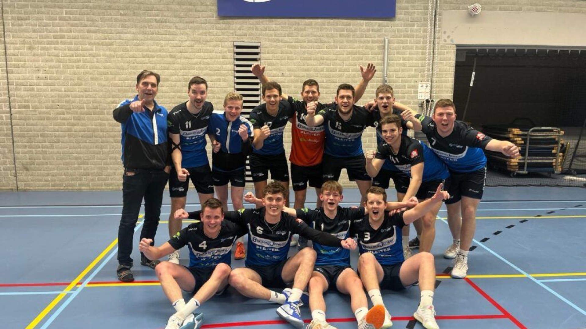 Foto: Volleyballers Blauw Wit promoveren naar 2e divisie