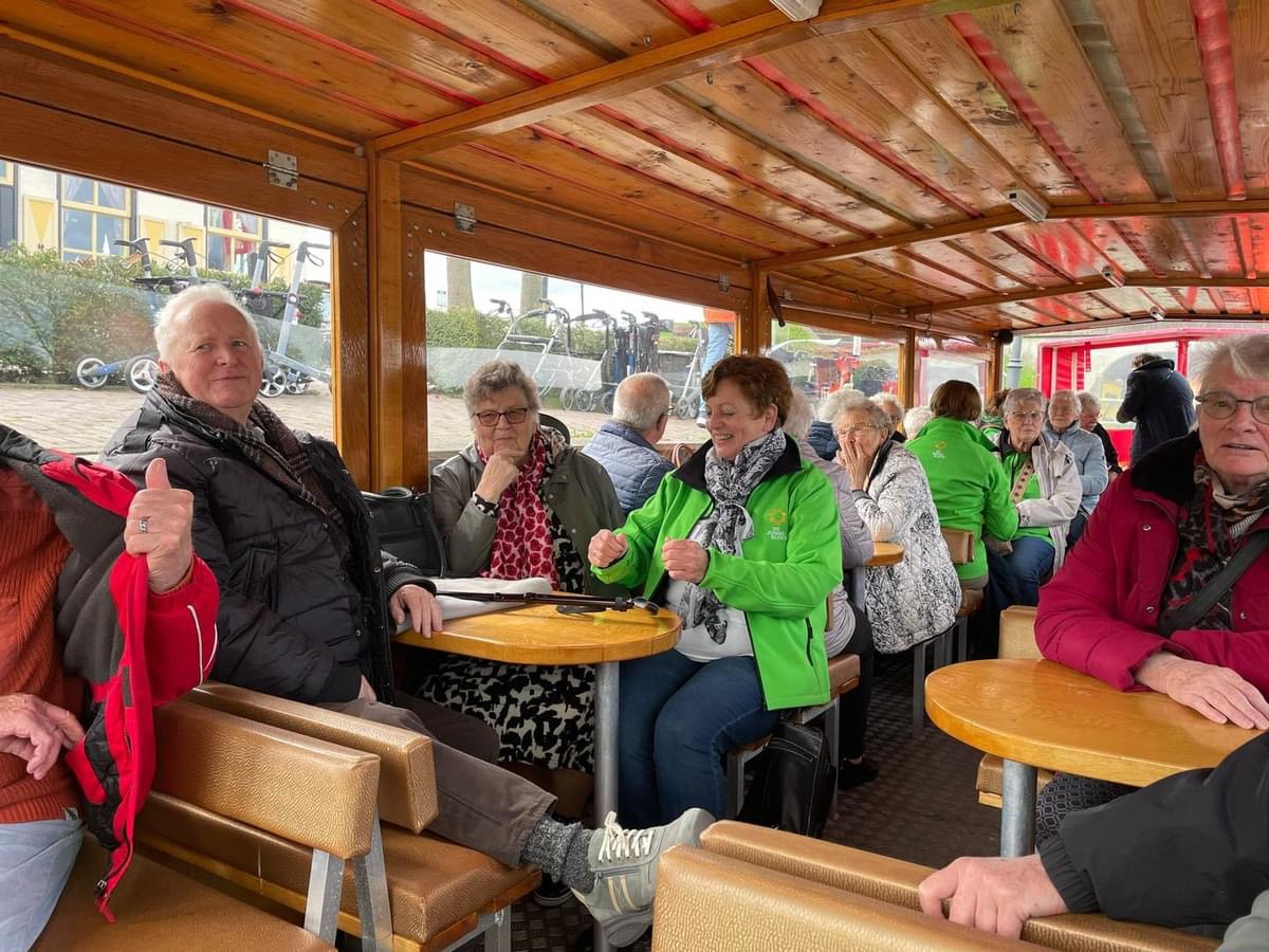 Foto: Zonnebloem Nijkerk – Nijkerkerveen dagje uit in Giethoorn