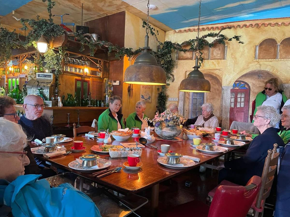 Foto: Zonnebloem Nijkerk – Nijkerkerveen dagje uit in Giethoorn