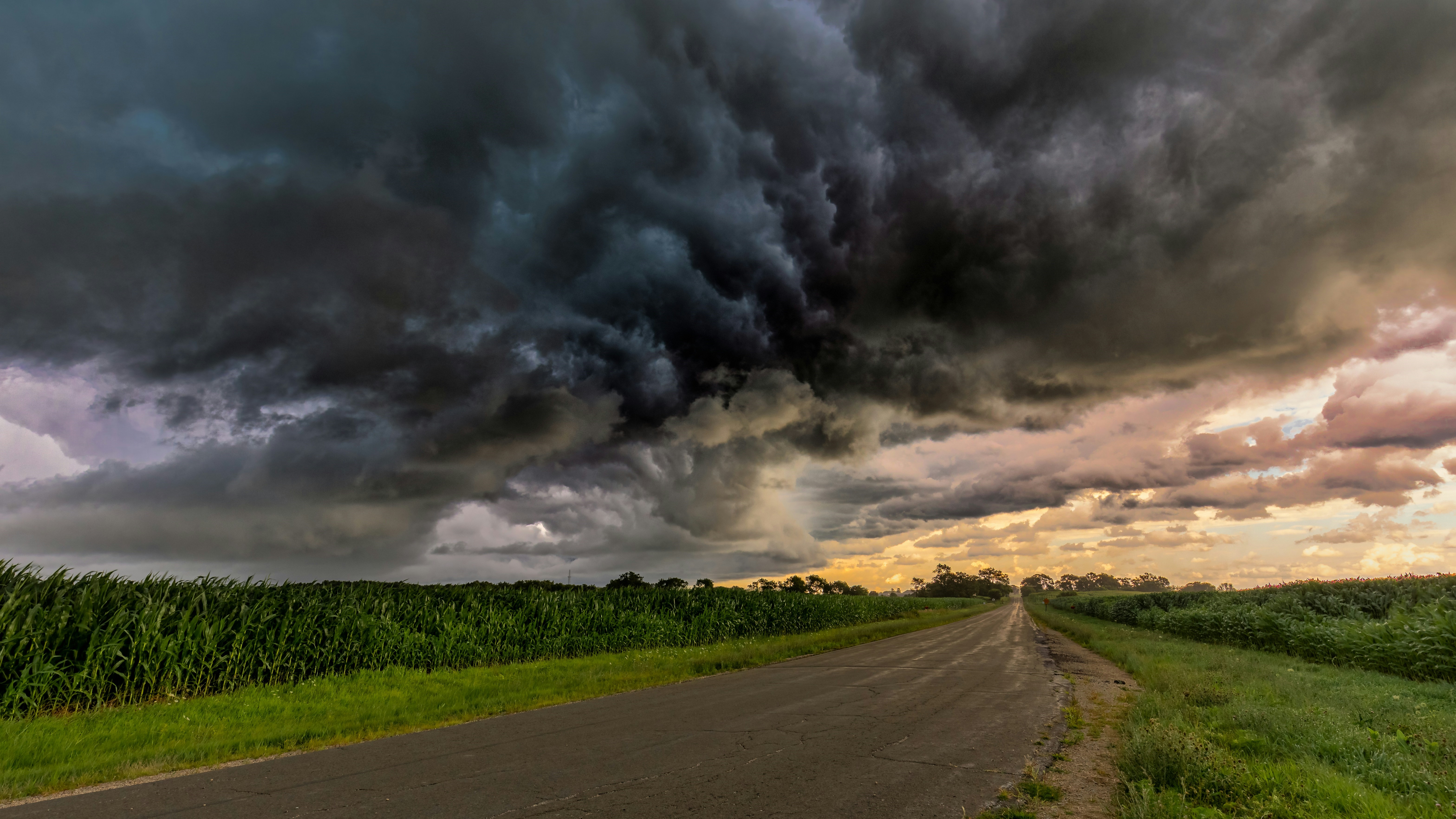 Foto: KNMI geeft code geel af: kans op onweersbuien, windstoten en veel regen