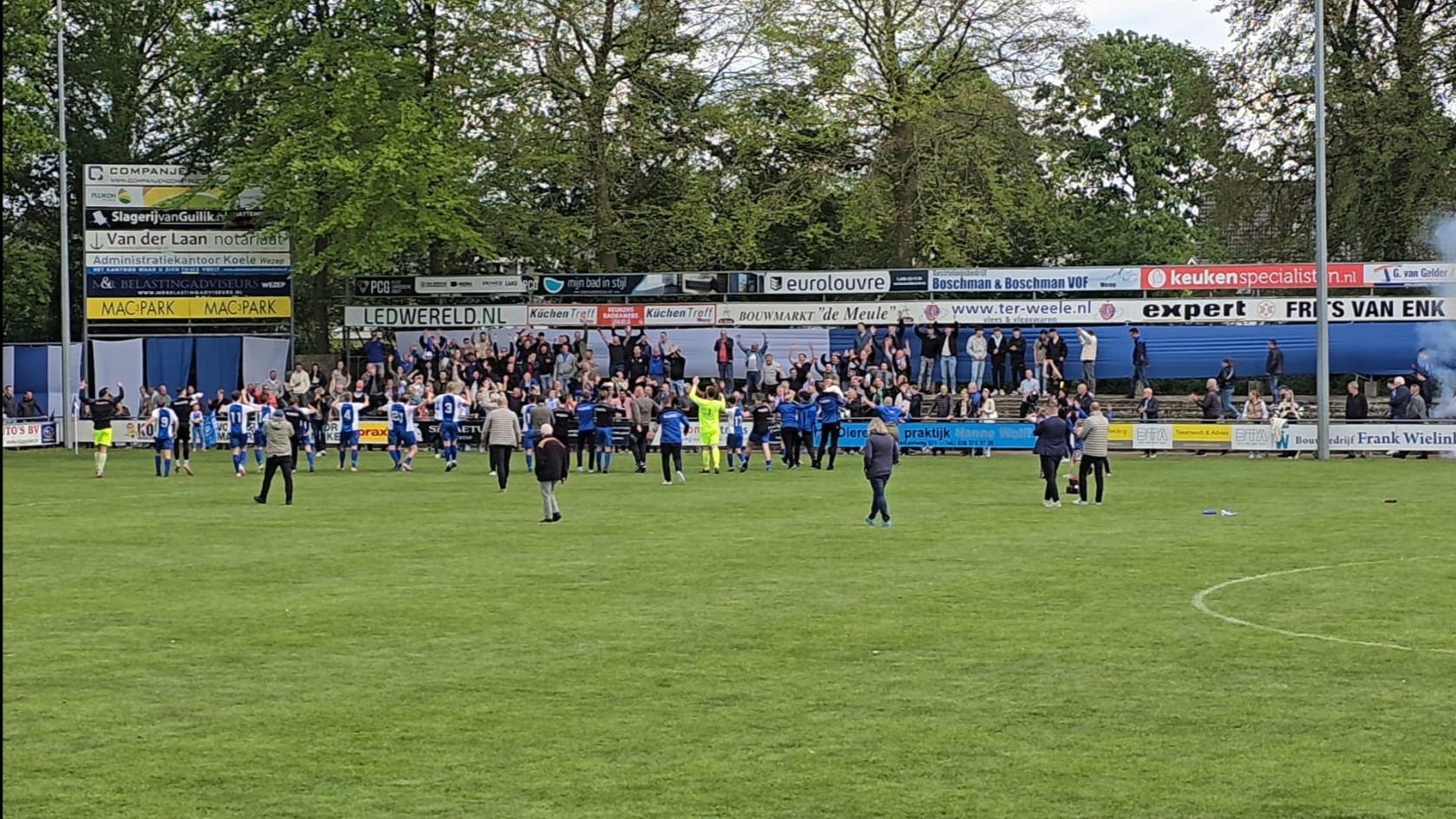 Foto: WHC officieus kampioen na nette zege