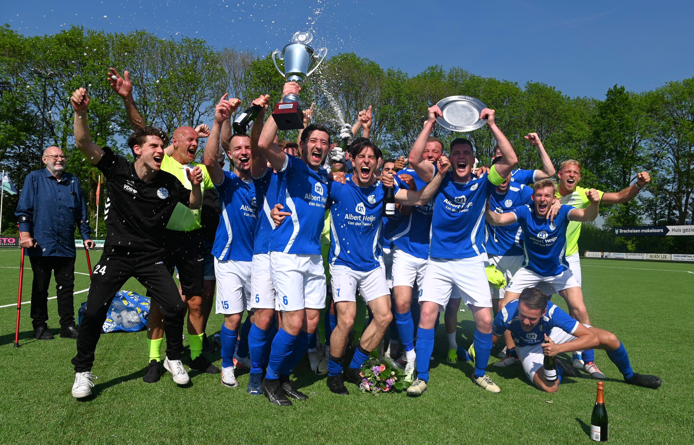 Foto: Veensche Boys kampioen van de Tweede Klasse B