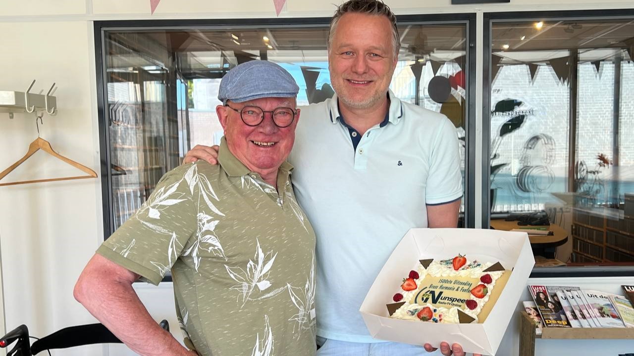 Foto: 1500ste aflevering Adri van de Weide: ‘Ze moeten me hier wegjagen of wegdragen’