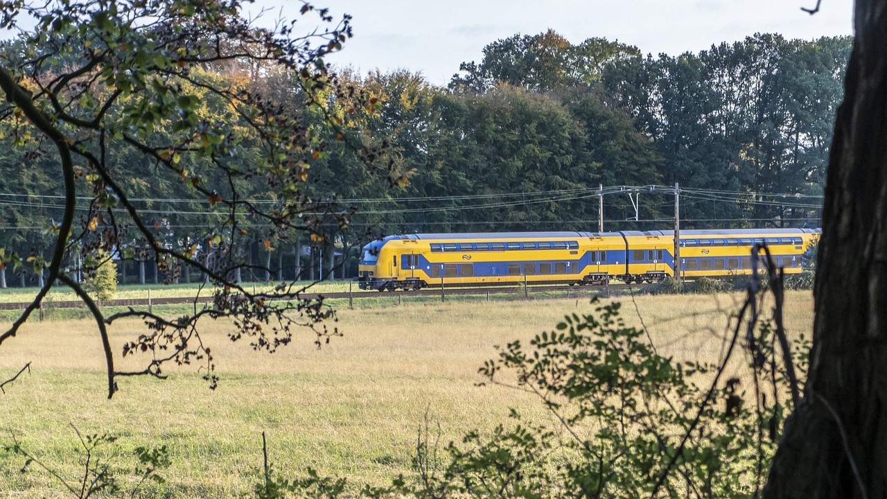 Foto: Onderzoek voor meer treinen tussen Zwolle en Amersfoort gestart