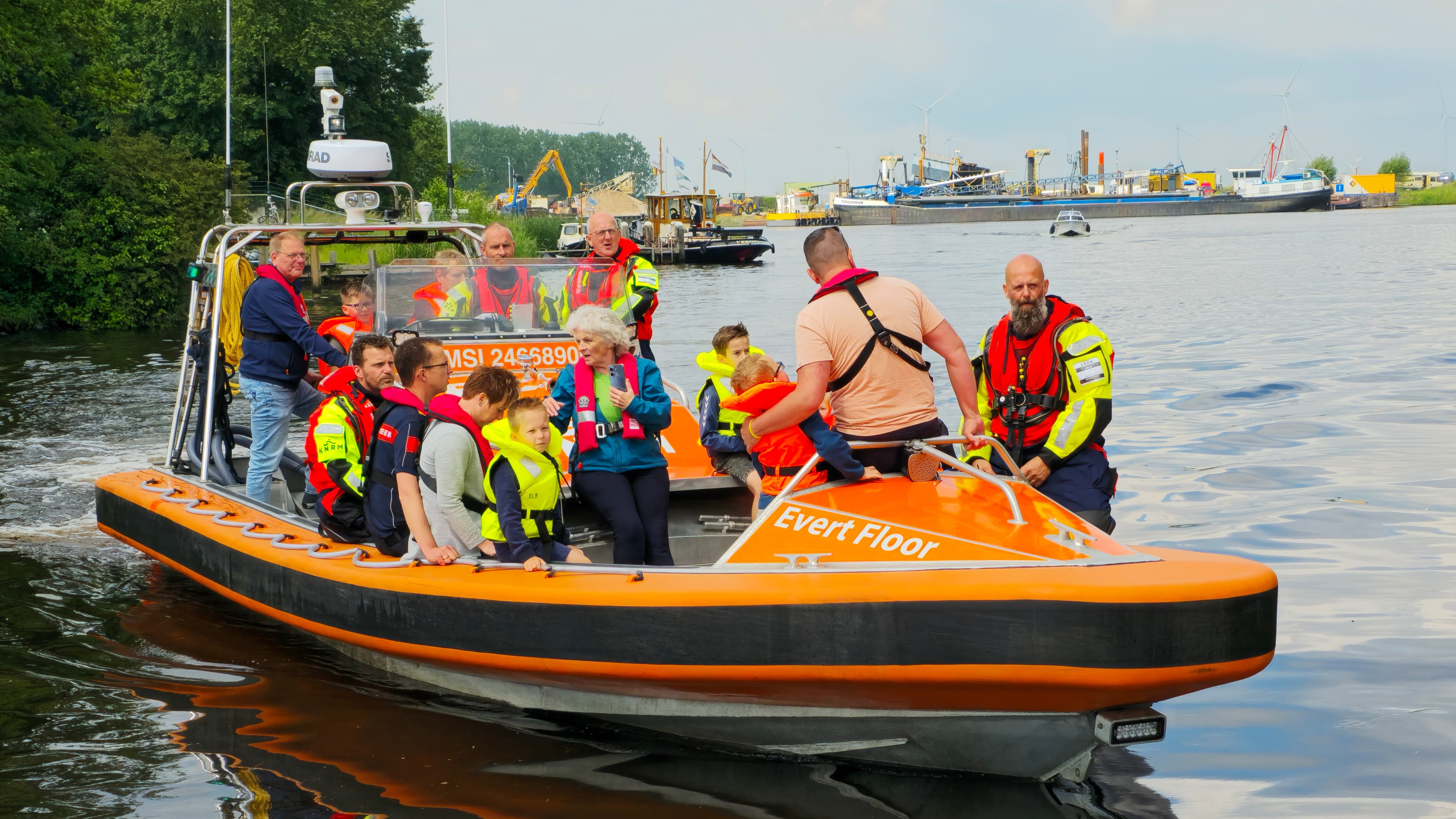 Foto: Geslaagde editie Reddingbootdag KNRM Elburg
