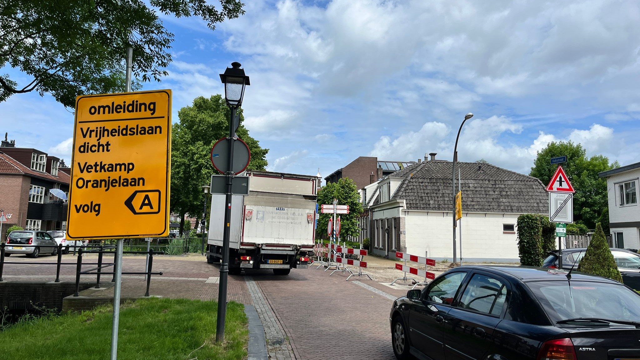 Foto: Vrijheidslaan Nijkerk afgesloten vanwege herinrichting