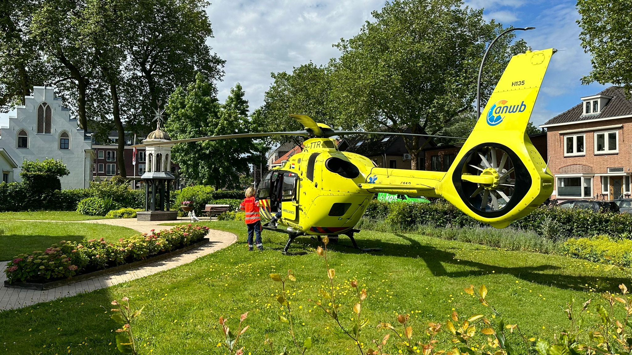 Kind raakt gewond na val van roltrap in winkelcentrum Oosterpoort Ni…