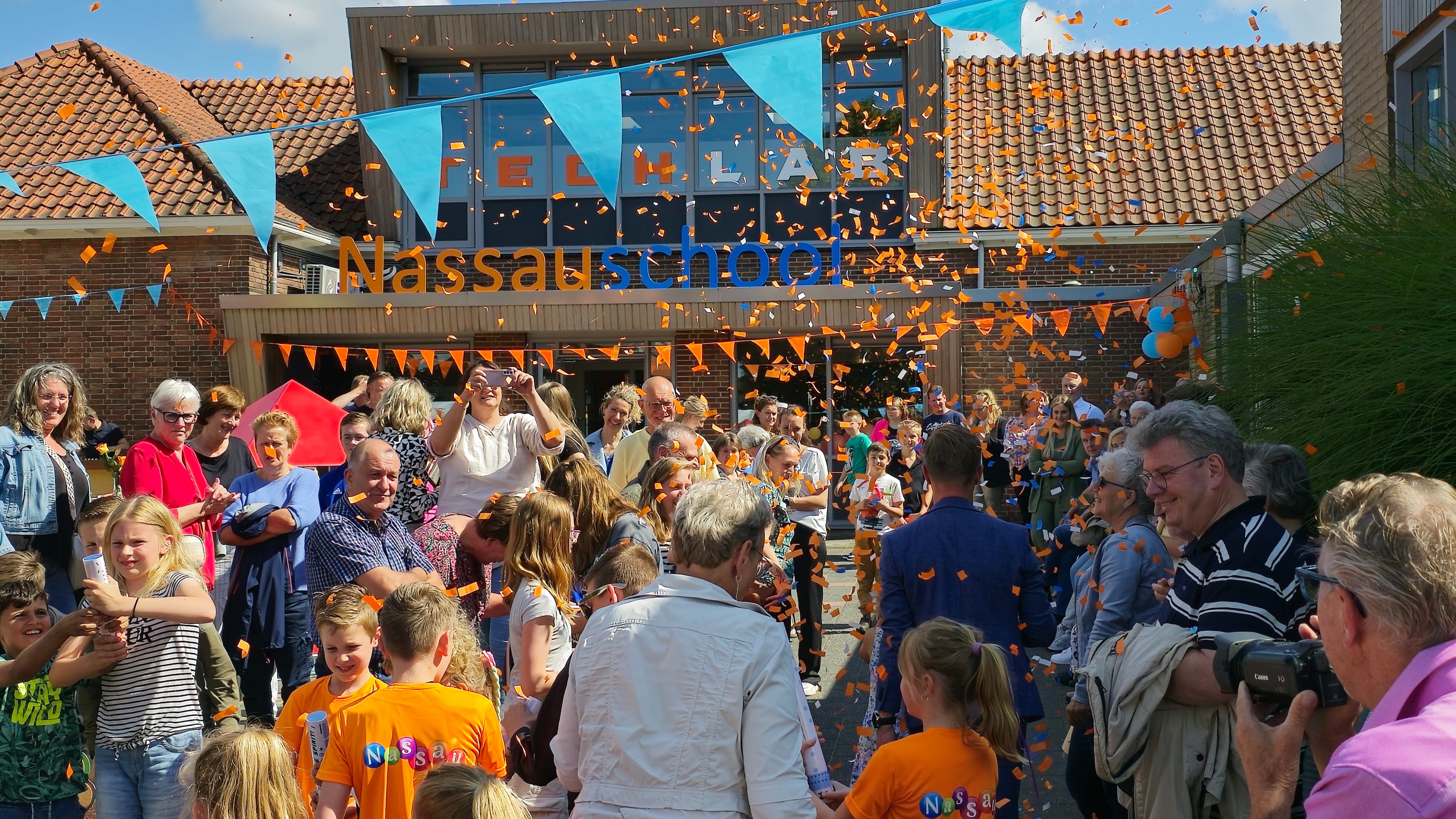 Foto: VIDEO: Opening vernieuwde Nassauschool: ‘Een school van de hele samenleving’