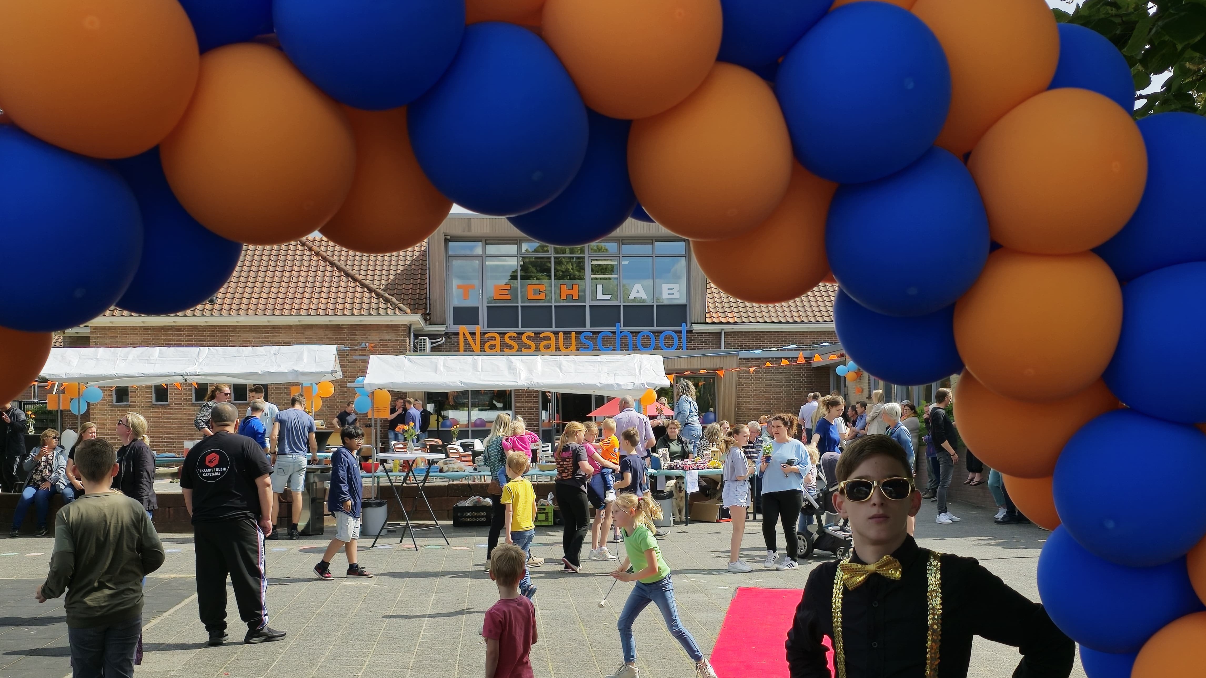 Foto: VIDEO: Opening vernieuwde Nassauschool: ‘Een school van de hele samenleving’