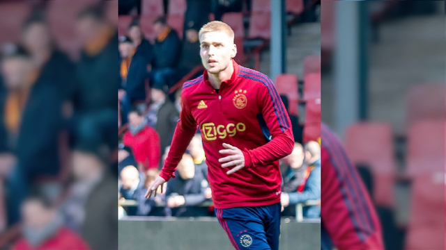 Foto: Aftrap wedstrijd Ajax in Oldebroek vervroegd naar 18.00 uur