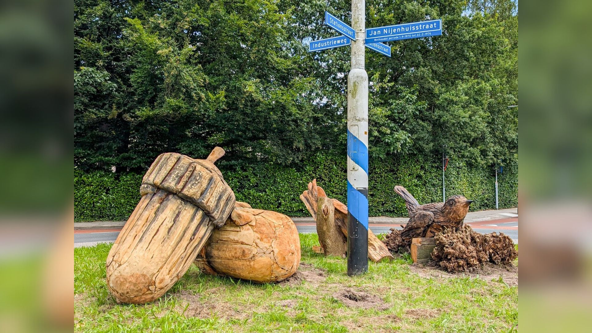 Foto: Gemeente Putten zoekt mysterieuze opdrachtgever van beelden op rotonde