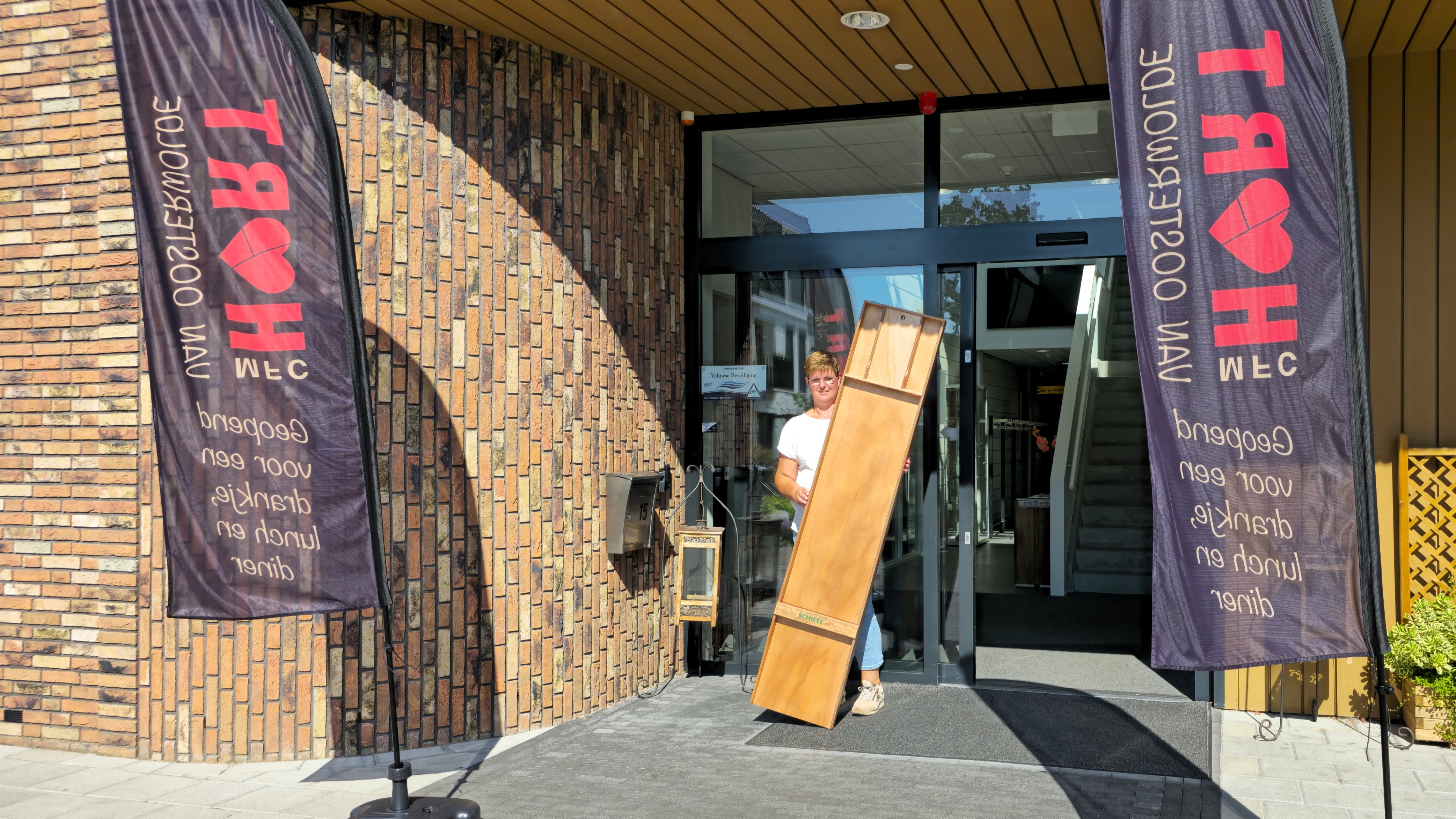 Foto: Wereldtop van het sjoelen komt naar Oosterwolde: ‘Als je er passie voor hebt is het een verschrikkelijk mooie sport’