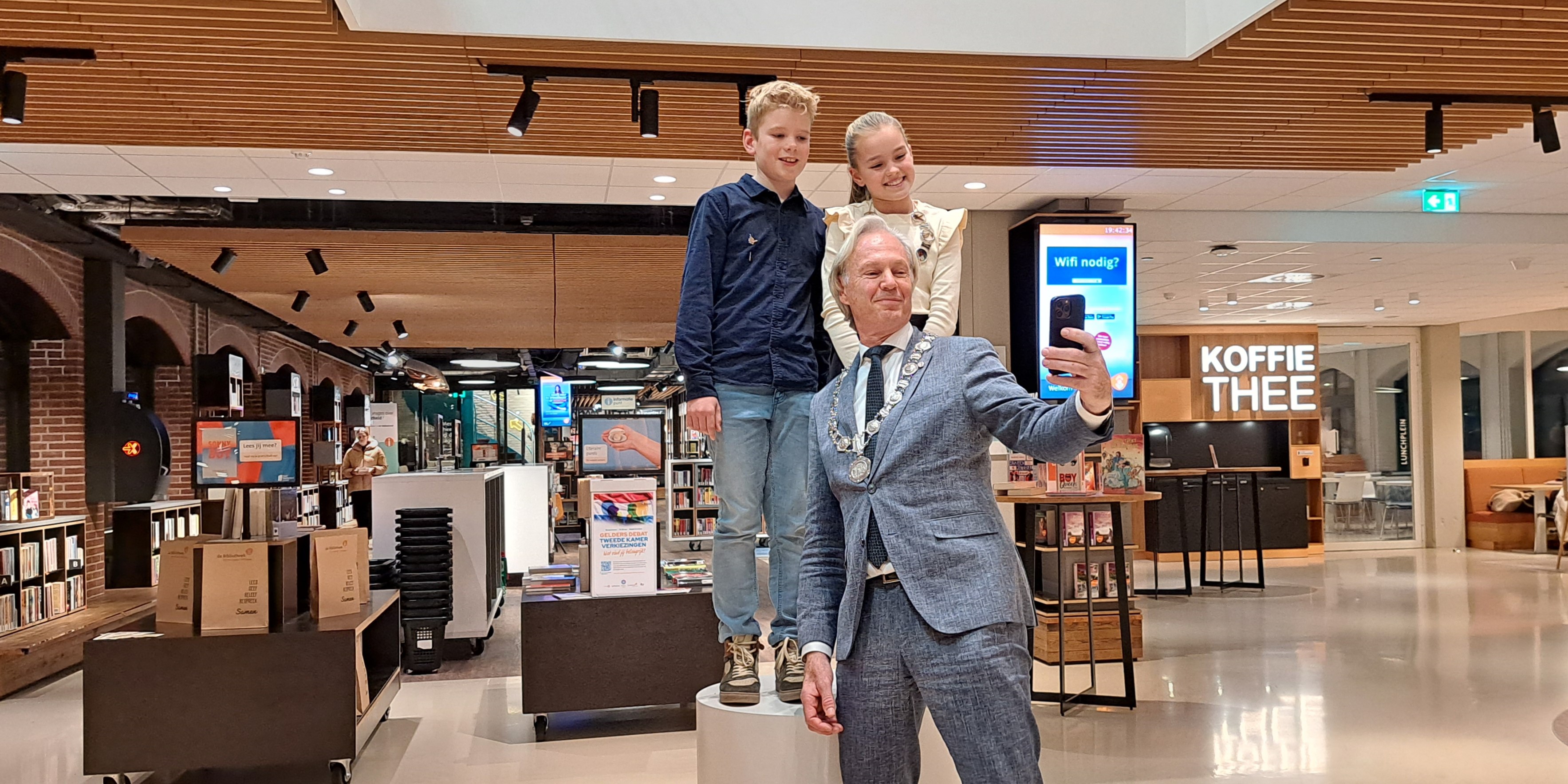 Foto: Harderwijk zoekt nieuw kindercollege: 'Investeren in democratie is harder nodig dan ooit''