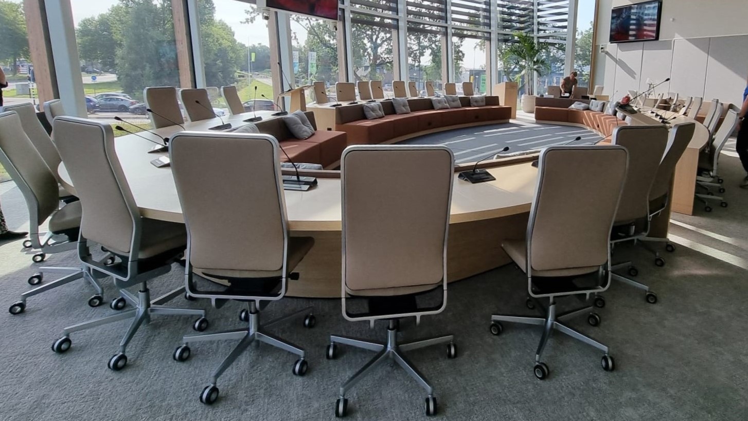 Foto: Gemeentehuis Nijkerk donderdag eerder dicht vanwege officiële opening