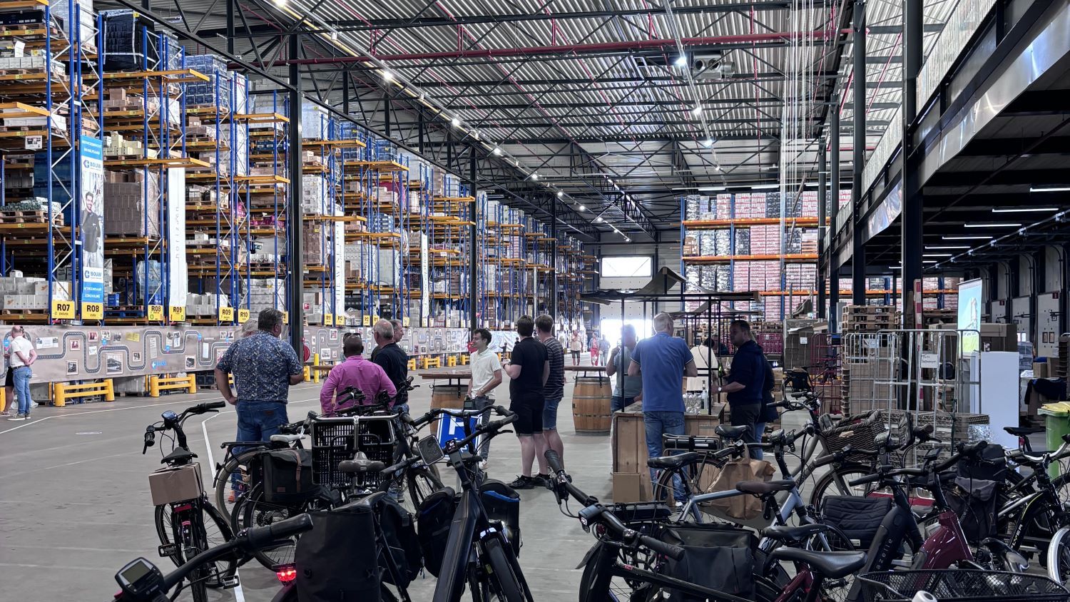 Foto: Bijna 300 bezoekers nemen een kijkje bij Nijkerkse foodbedrijven