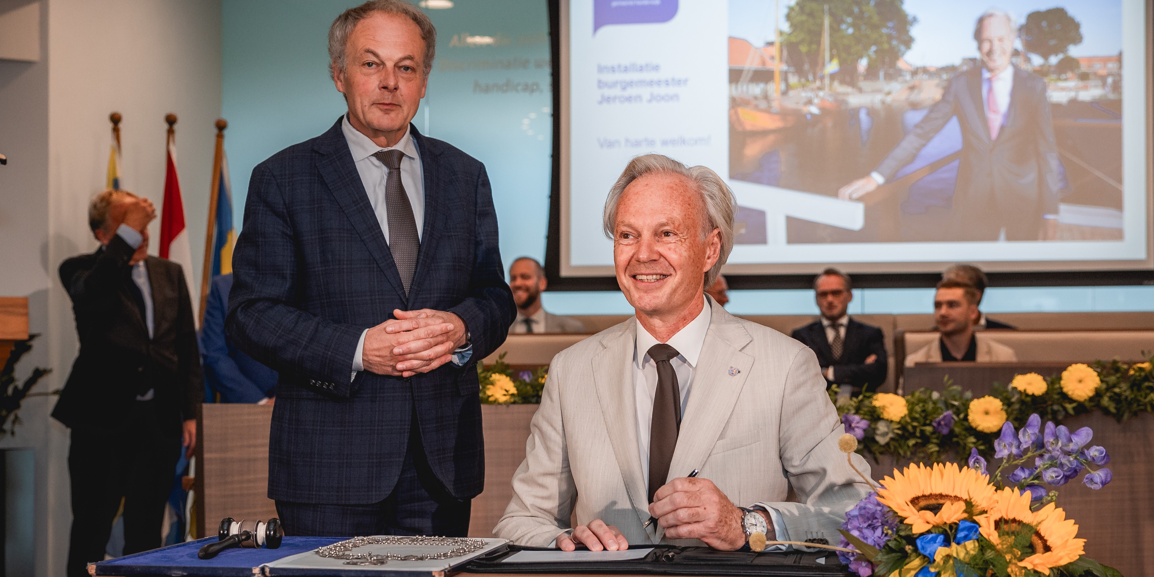 Foto: Jeroen Joon officieel geïnstalleerd als burgemeester van Harderwijk