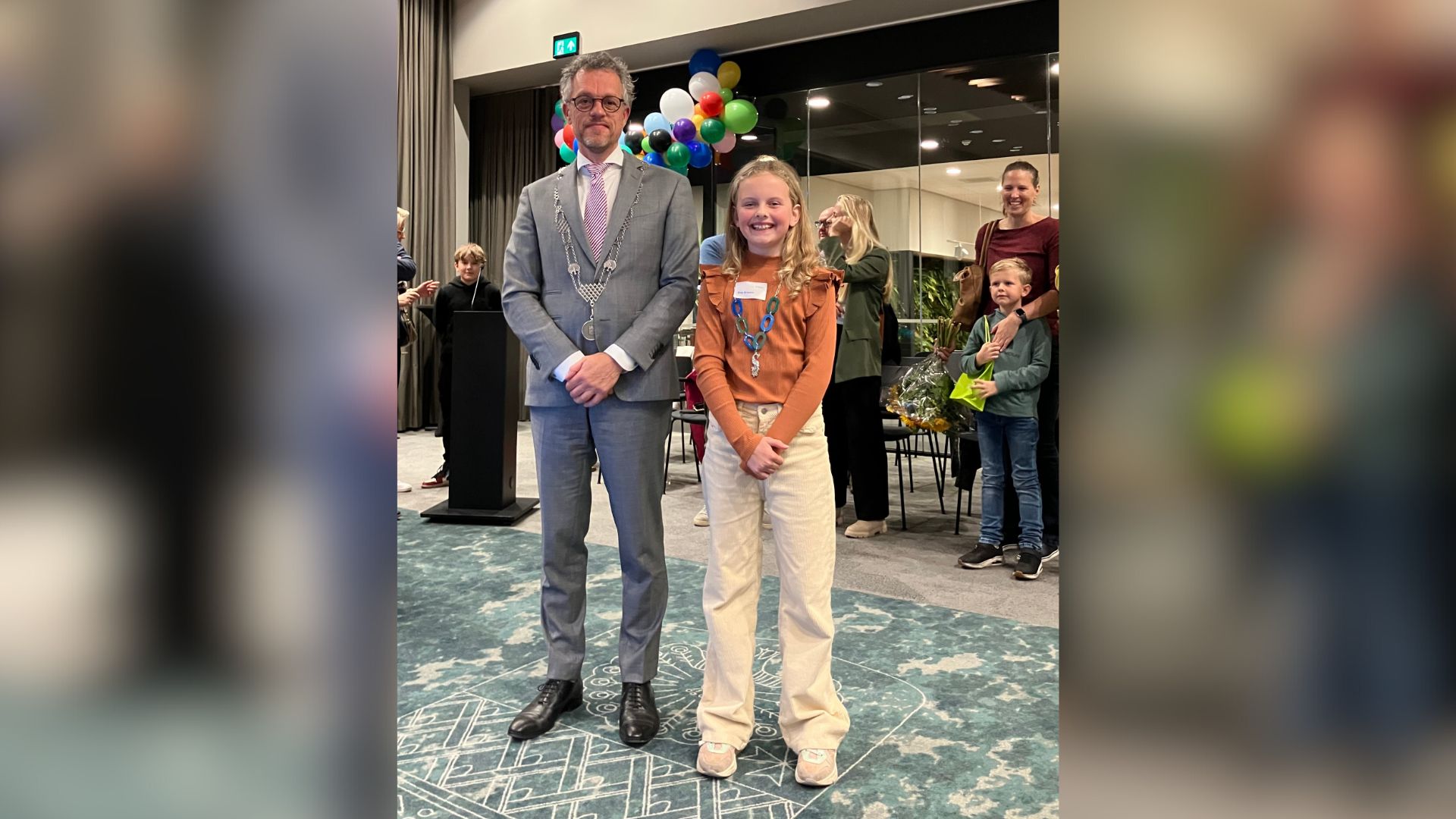 Foto: Nieuwe kinderburgemeester in Ermelo: leukere speeltuinen en handhaving op fatbikes