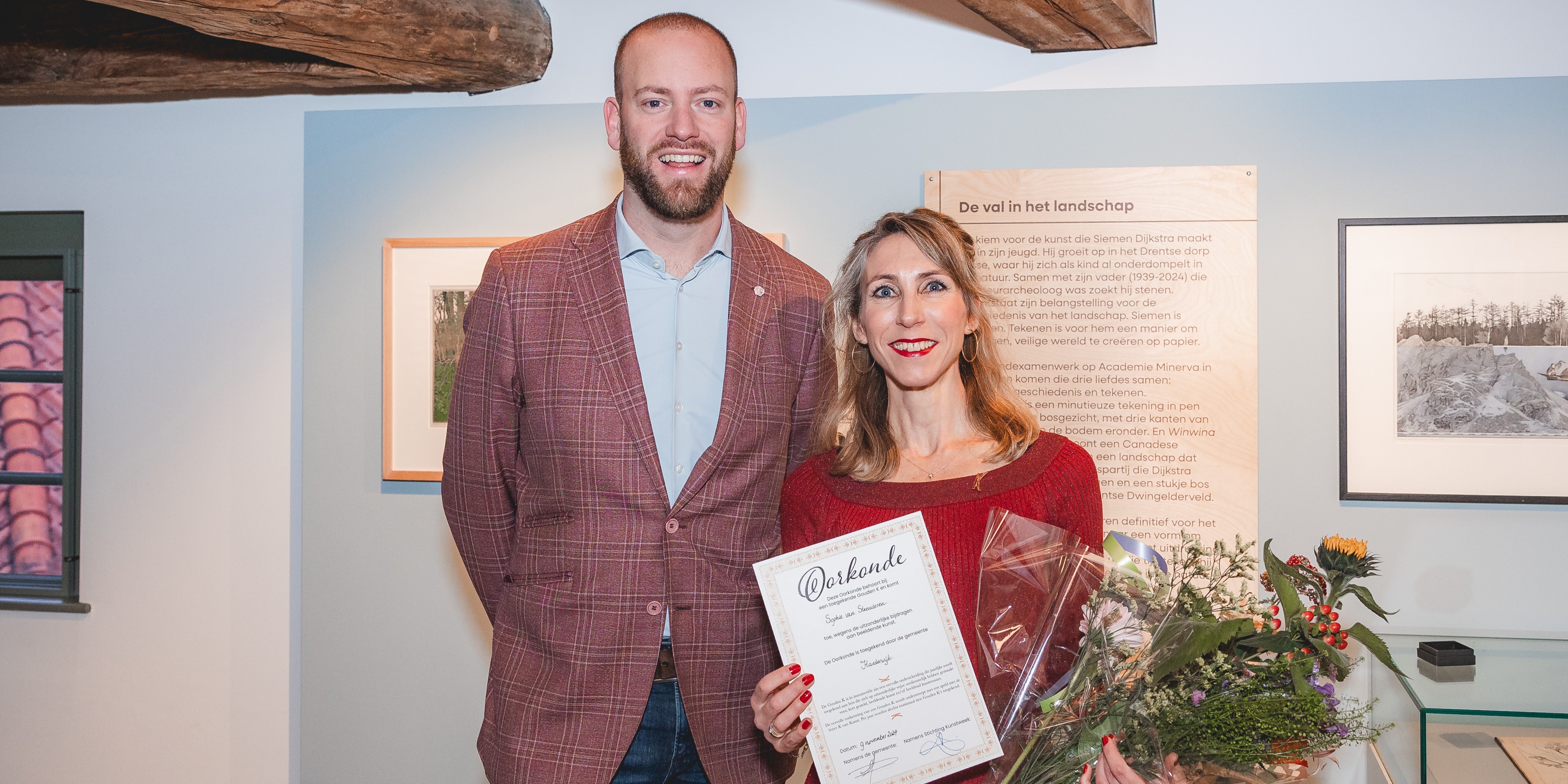 Foto: Conservator Sophie van Steenderen ontvangt onderscheiding: 'Kunst moet er voor de hele stad zijn'