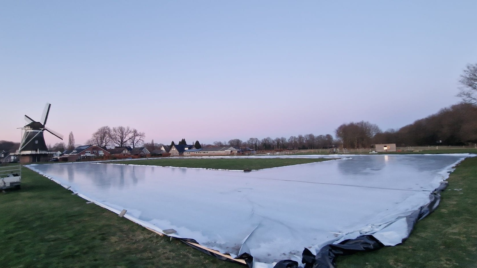 Foto: 400-meterbaan voor ijsclub Hulshorst blijft mogelijkheid, nog geen definitieve beslissing