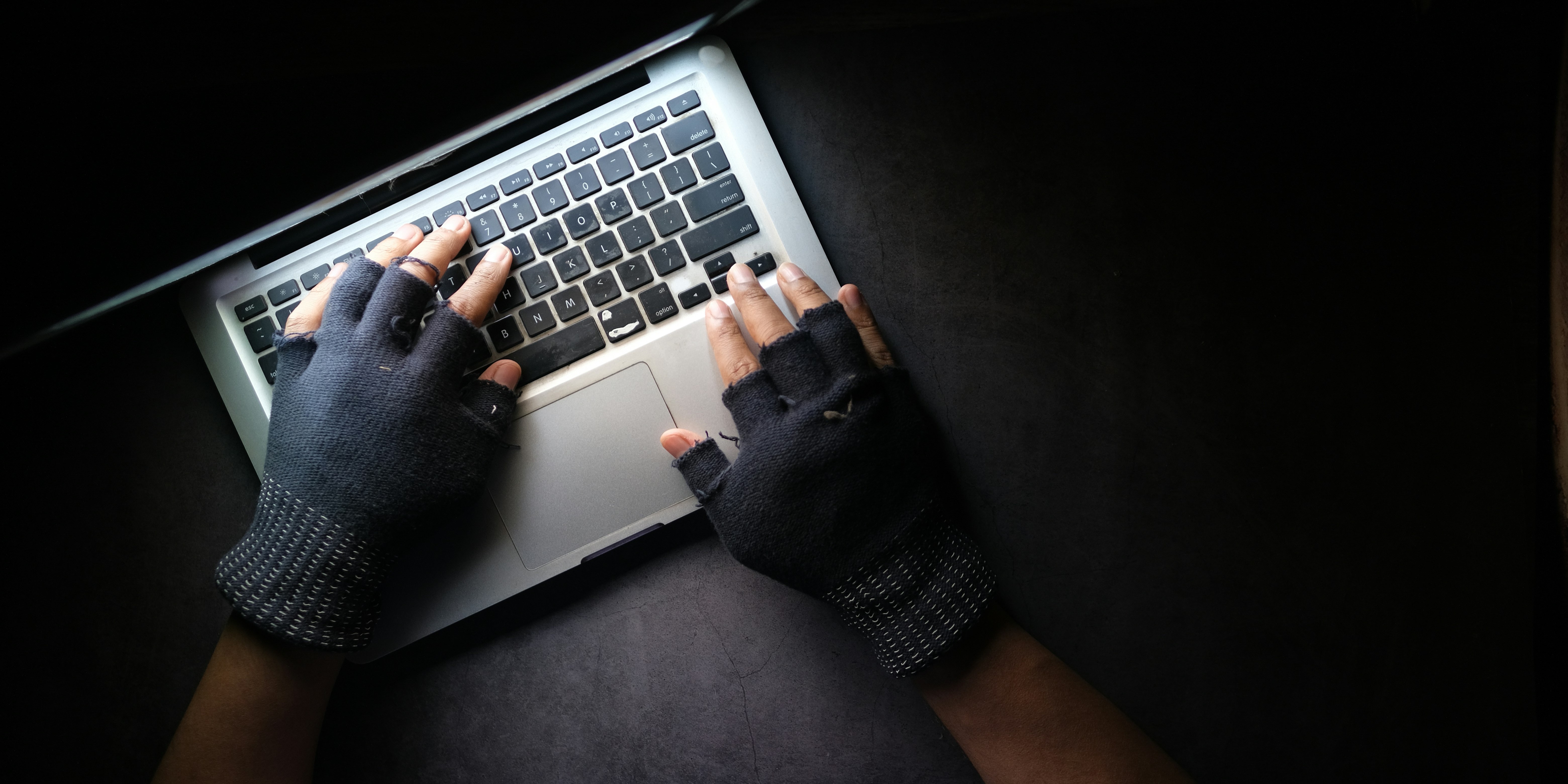 Foto: Barnevelder verdacht van duizenden DDoS-aanvallen
