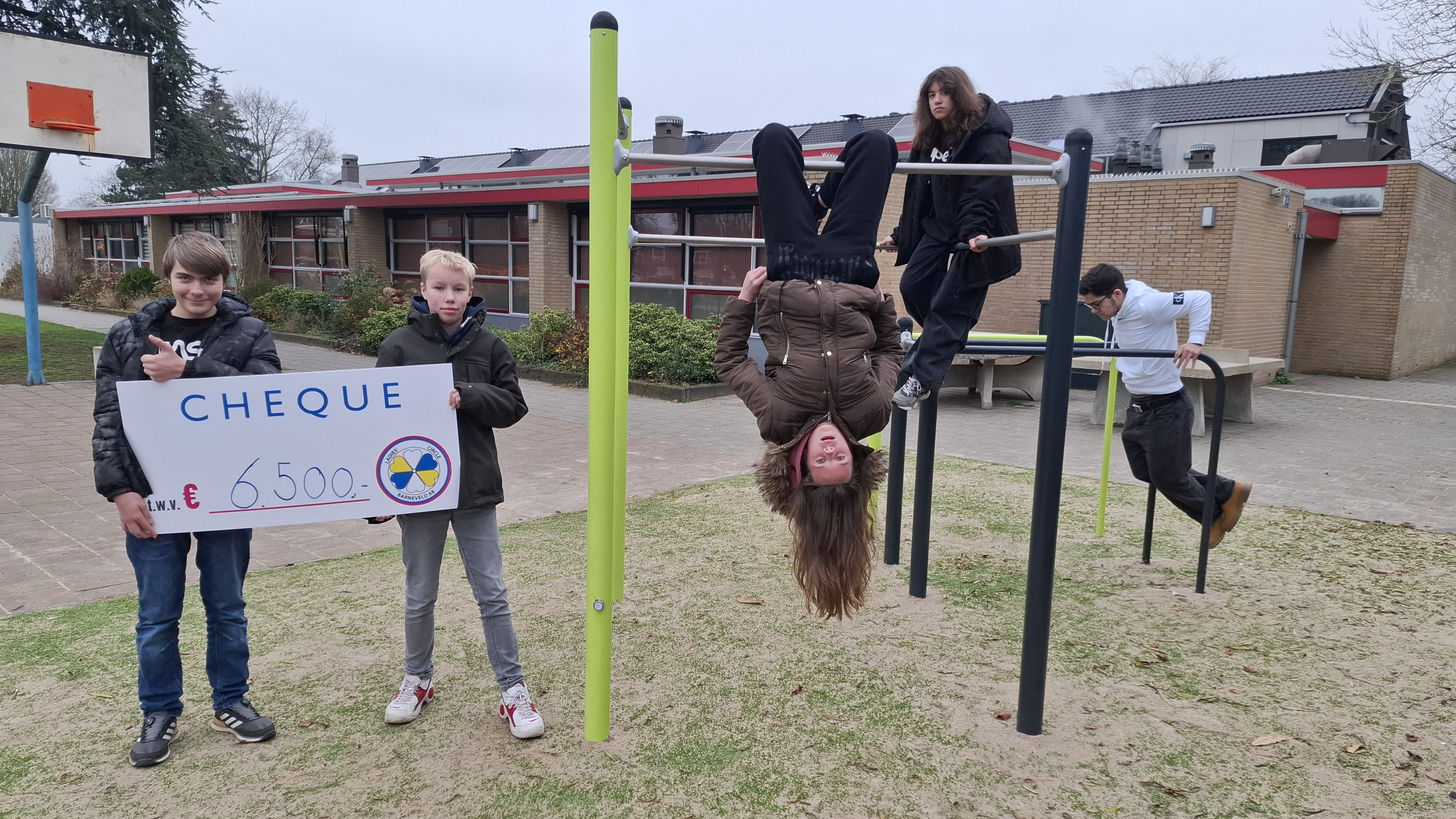 Kuikenloop brengt €7.815 op voor Beweegplein in De Glind