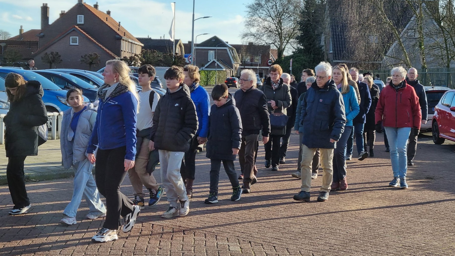 Foto: Stille tocht in Nijkerk herdenkt Holocaust en start viering 80 jaar vrijheid