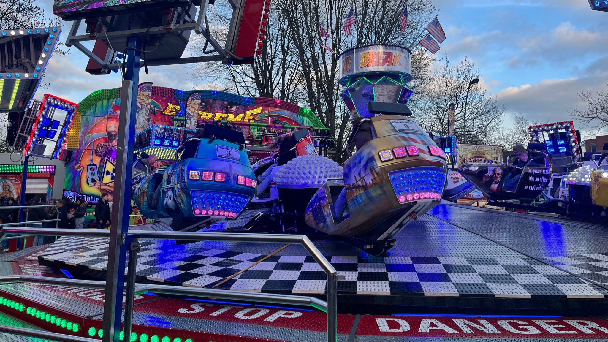 Foto: Signalen voor grote vechtpartij op kermis, Hoevelaken aangewezen als risicogebied