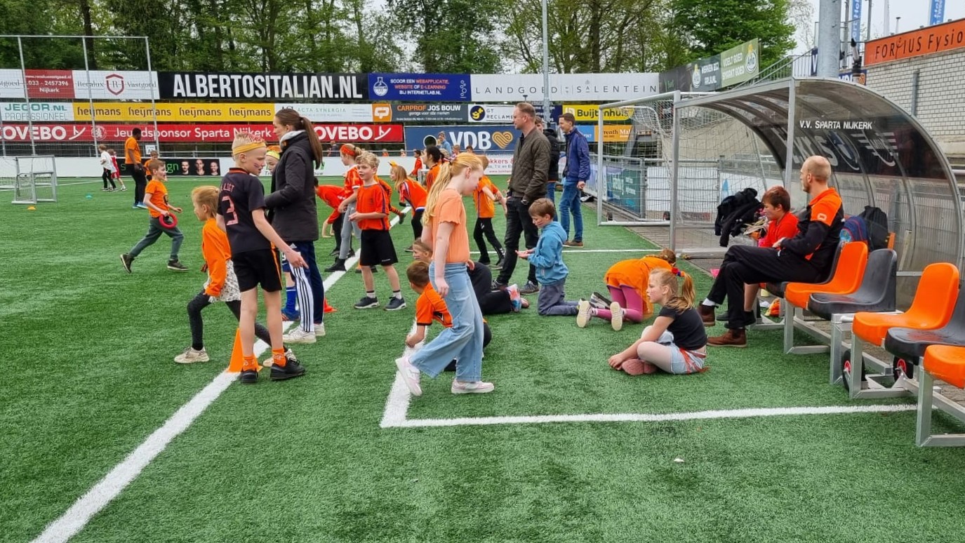 Foto: Nijkerkse basisschoolleerlingen doen mee aan de Koningsspelen
