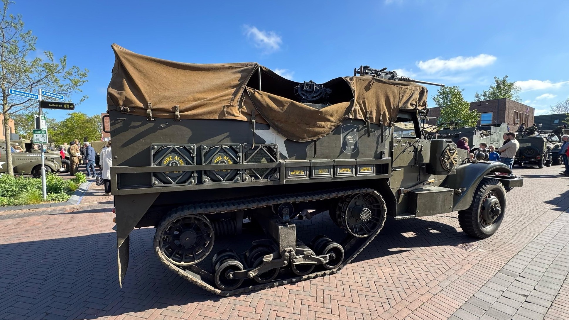 Foto: IN BEELD: Bevrijdingscolonne herdenkt 80 jaar vrijheid op Noordwest-Veluwe