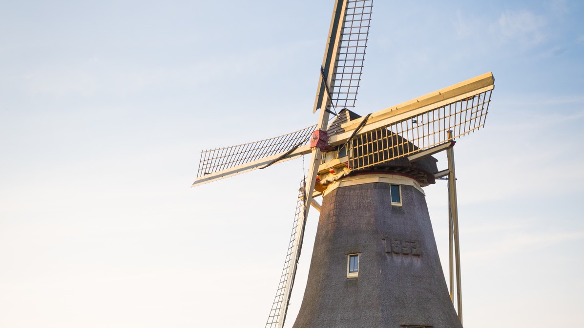 Foto: Fietsers ontdekken molens, landschap en streekproducten met nieuwe themaroutes