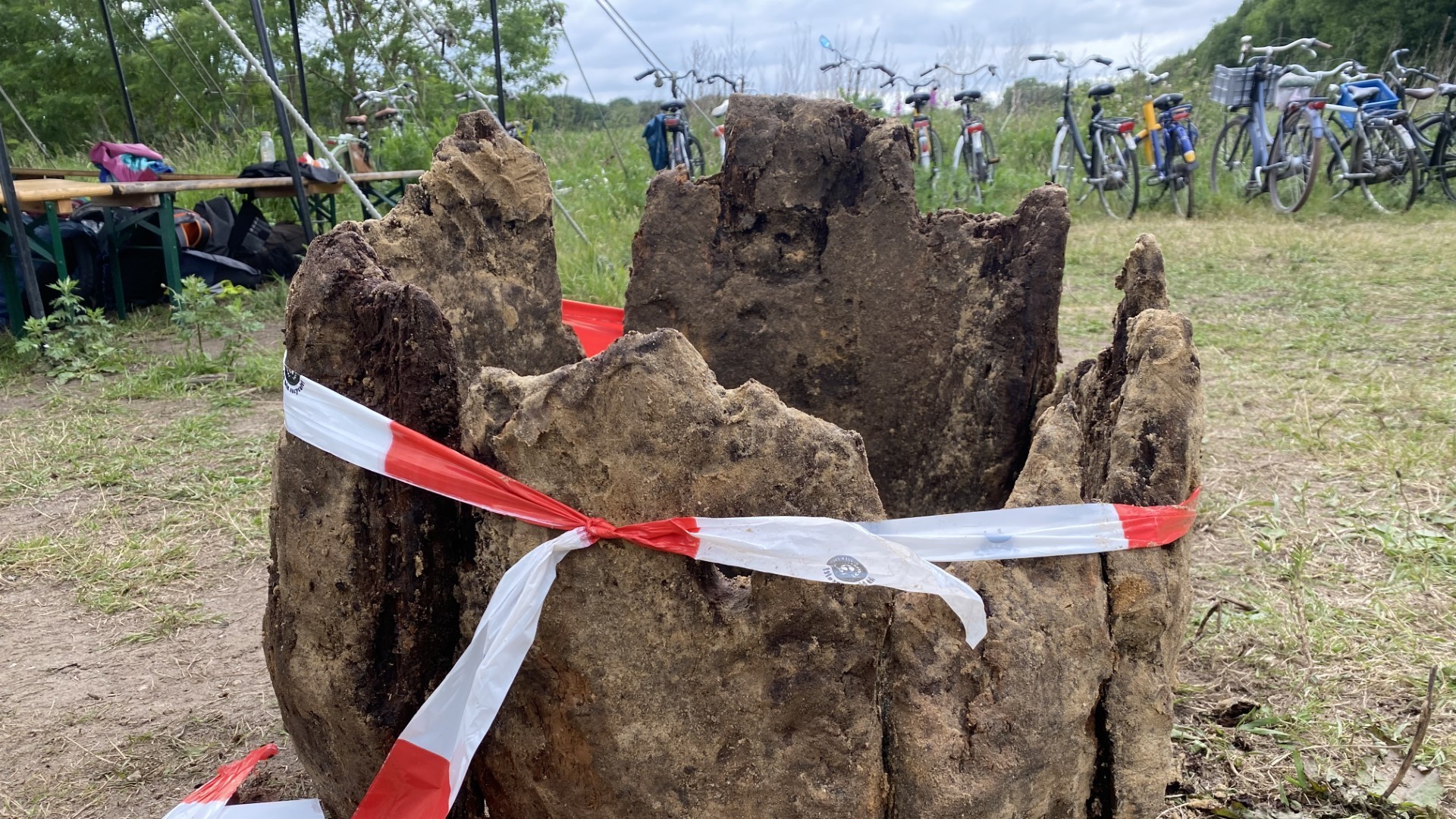Foto: De Puttense bodem zit vol historie: Studenten archeologie doen opgravingen bij Halvinkhuizen