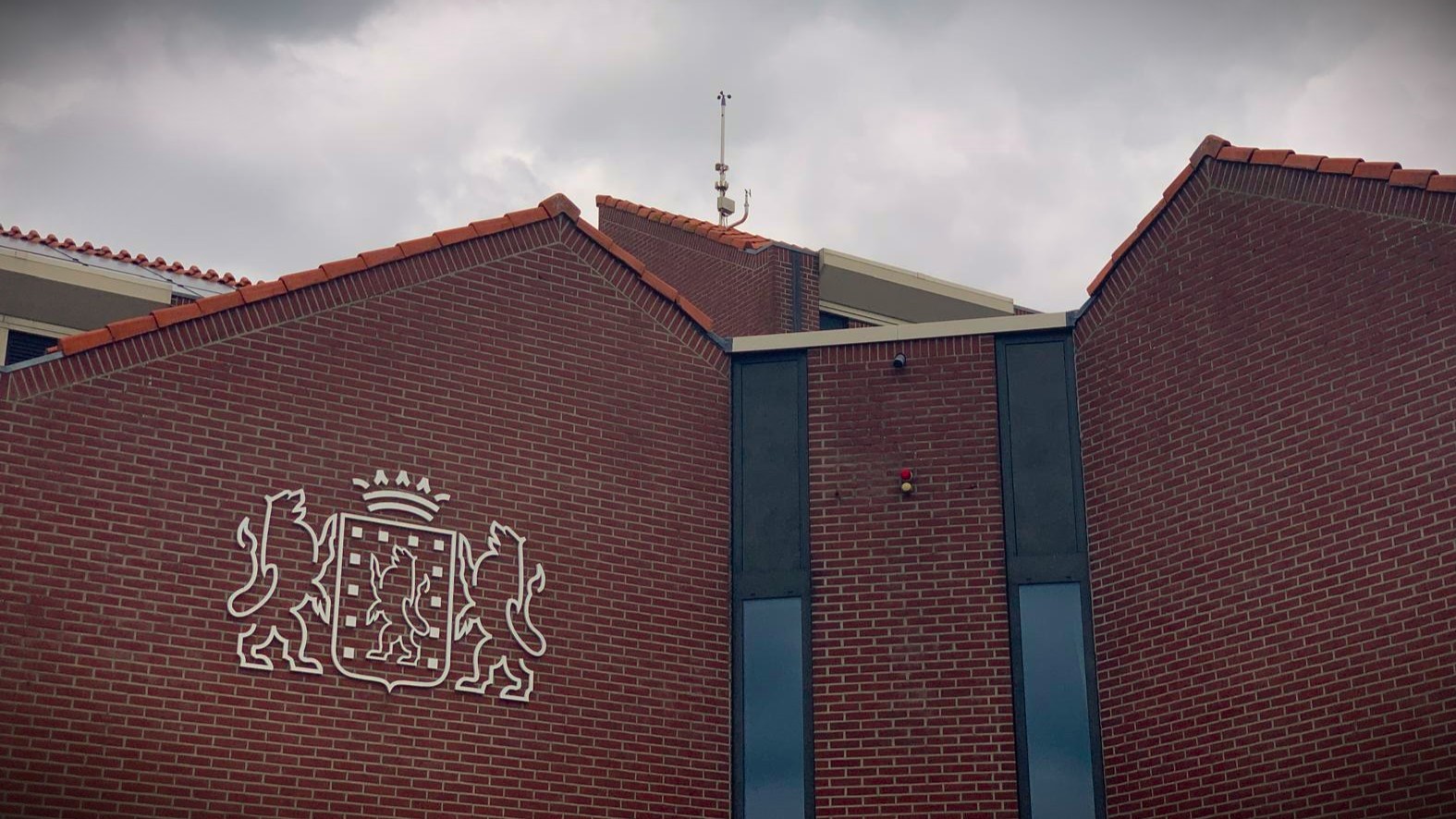 Foto: Gemeenteraad Harderwijk wil onderzoek naar uitlekken vertrouwelijke azc-informatie