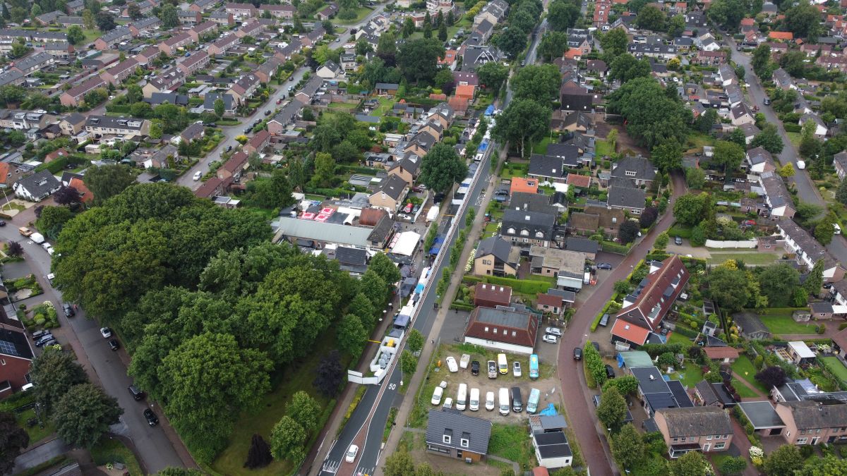 Foto: Bierfeest van start: Putterweg twee dagen afgesloten voor bier en muziek