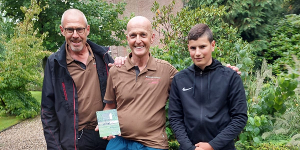 Foto: Leerlingen bouwen duiventil voor Landgoed Morren: 'Echt iets om trots op te zijn’