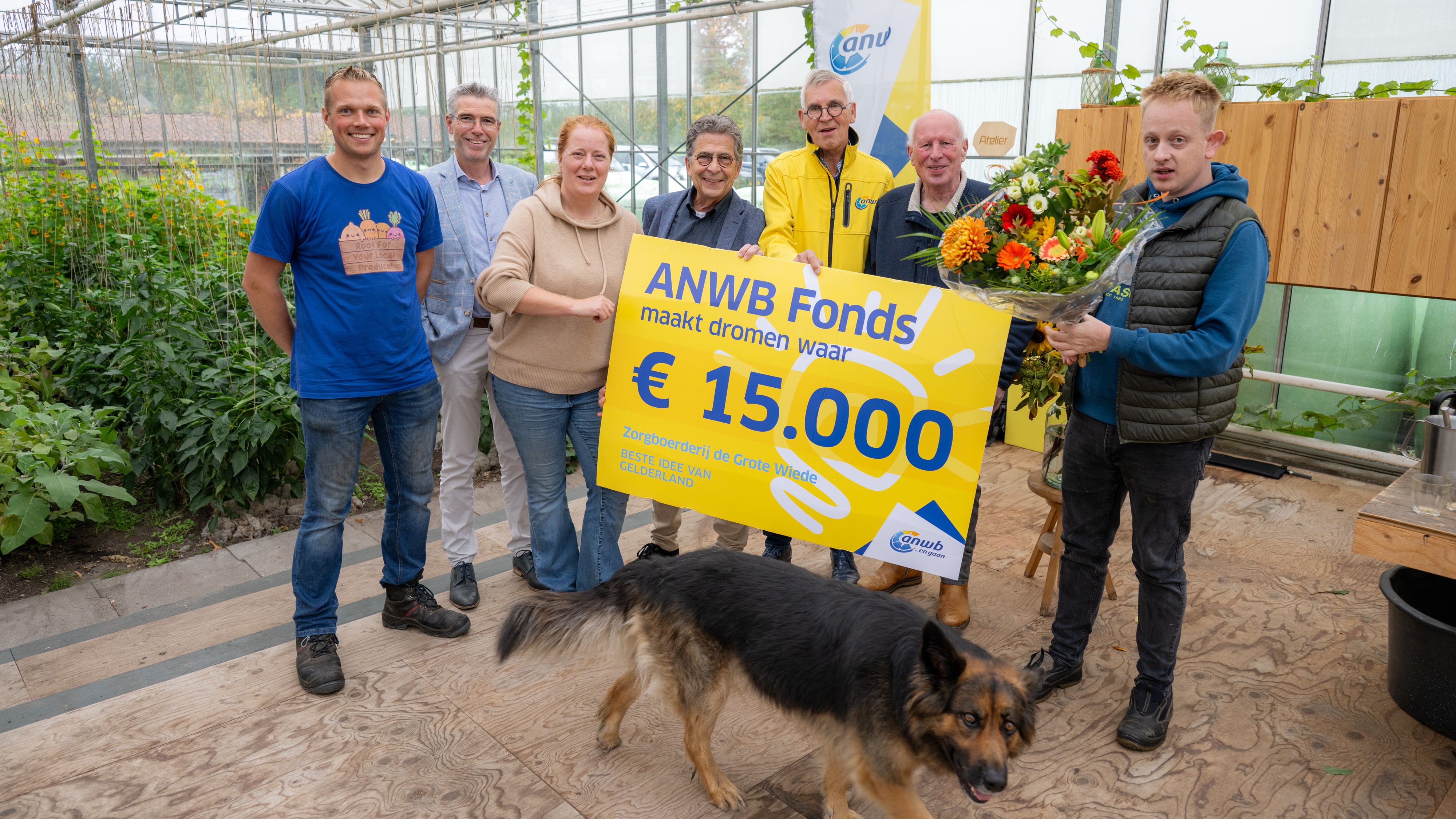 Foto: Zorgboerderij De Grote Wiede ontvangt vijftienduizend euro: ‘Ik kon het niet geloven, dit geeft moed’ 