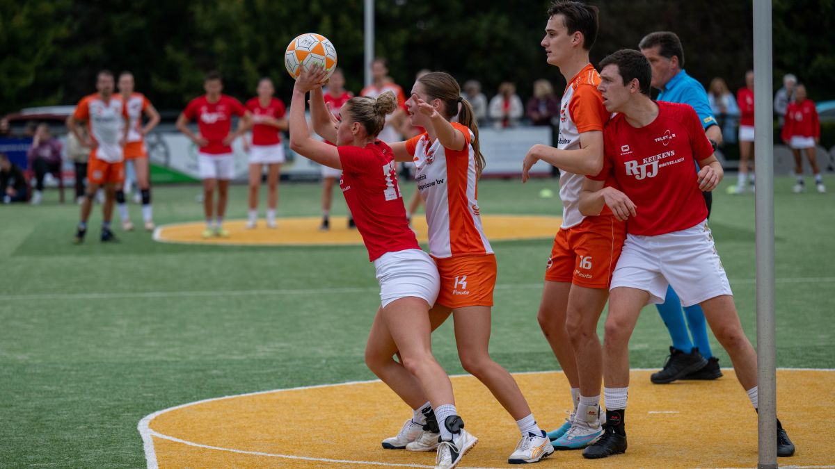Foto: Telstar/RJJ Keukens komt nét tekort voor promotie naar de hoofdklasse