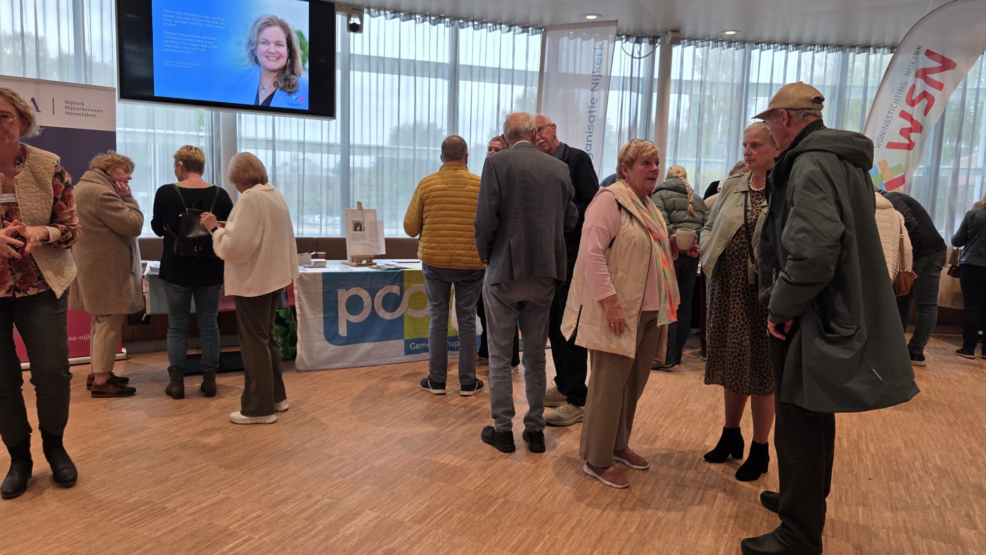 Foto: Beurs helpt senioren naar passende woning: 'Tijd om mijn huis te verkopen aan een grotere familie'