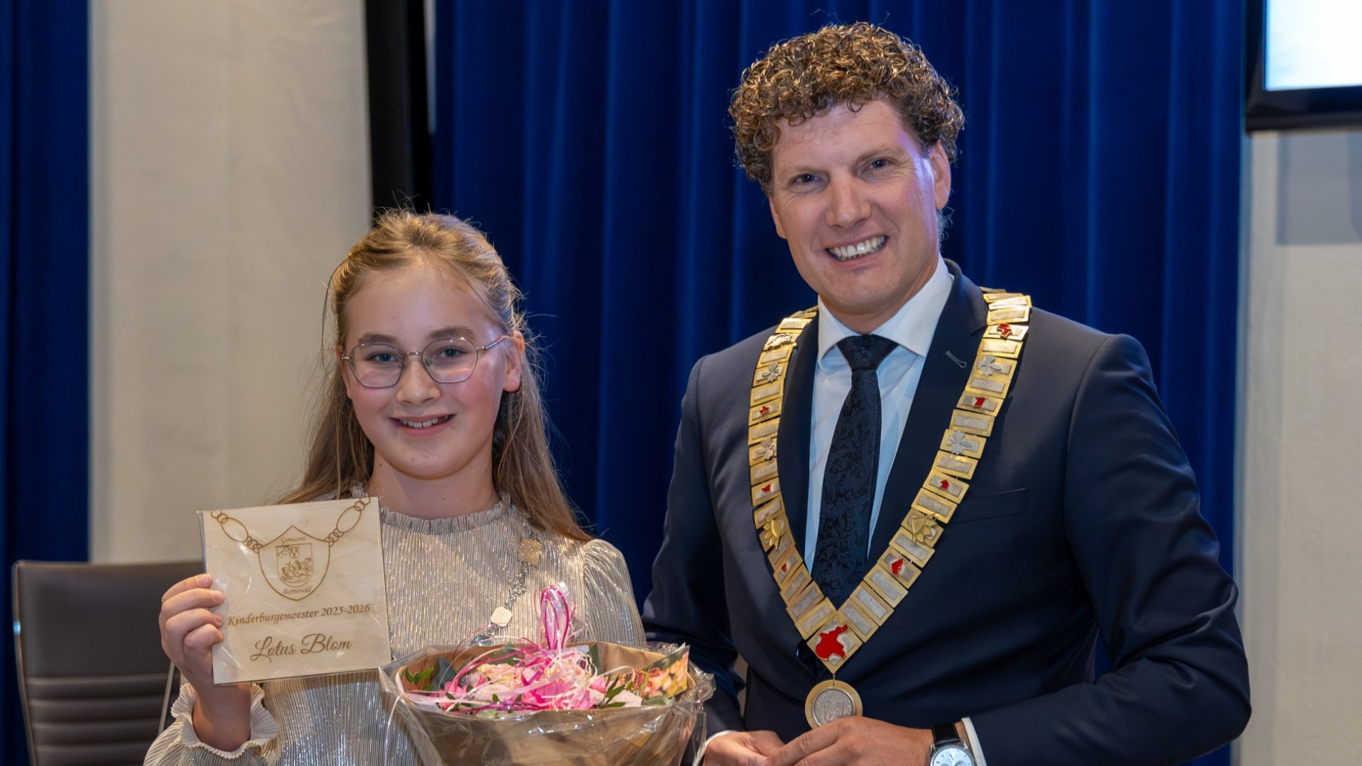 Foto: Lotus Blom (11) officieel geïnstalleerd als kinderburgemeester