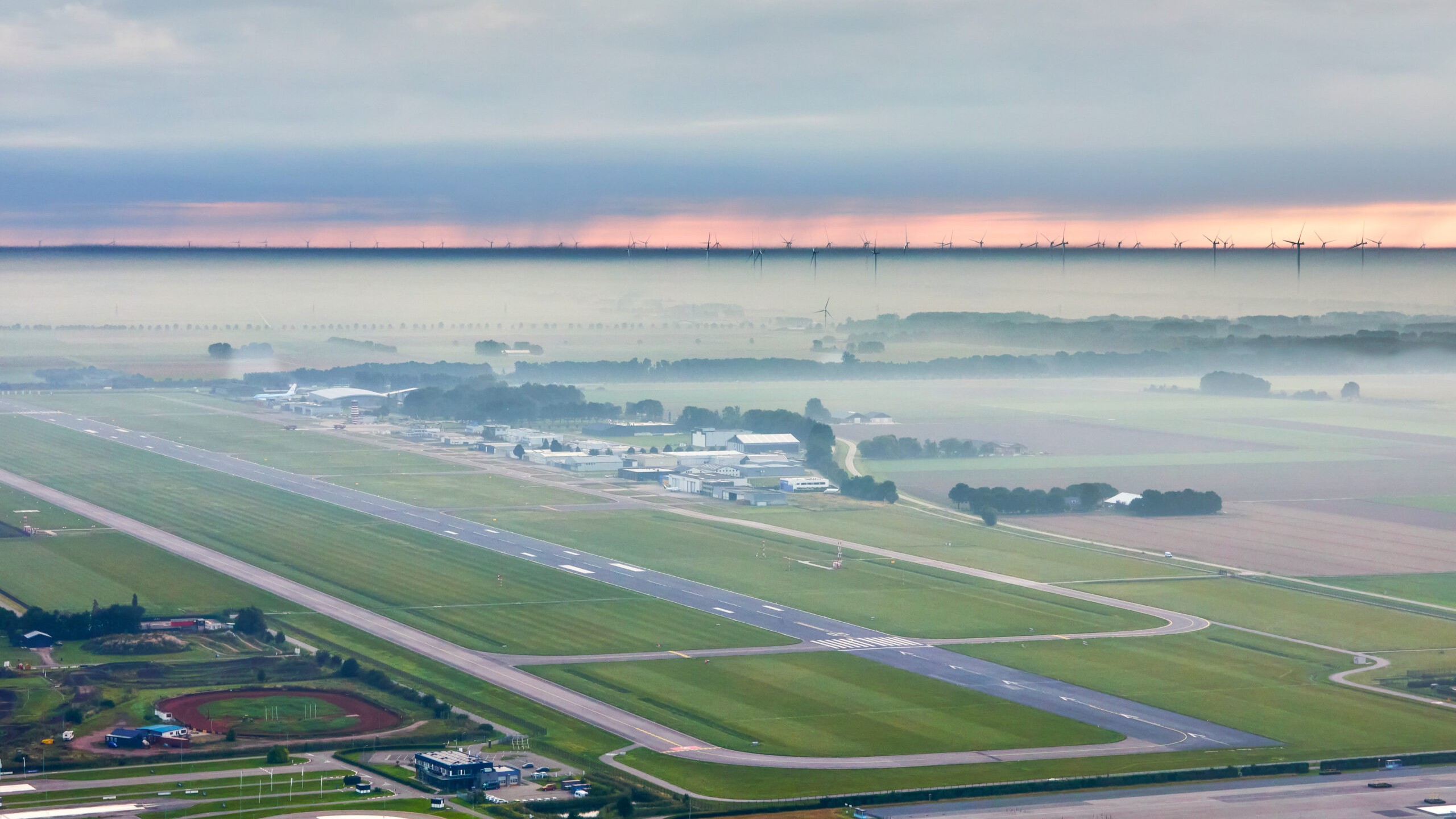 Foto: Toch nog geen besluit over passagiersvluchten Lelystad