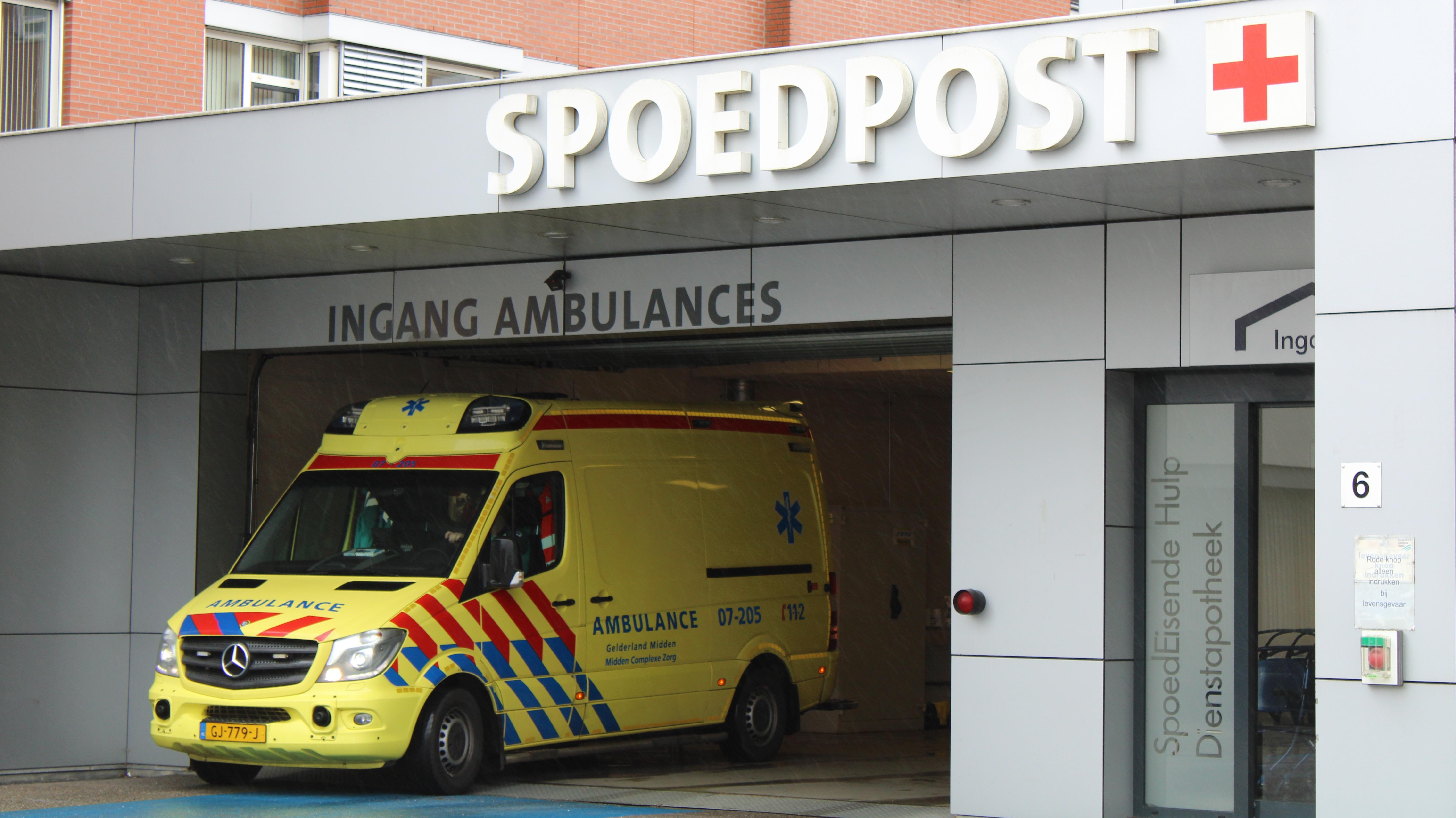 Foto: Beheersbare jaarwisseling ondanks drukte bij hulpdiensten in de regio