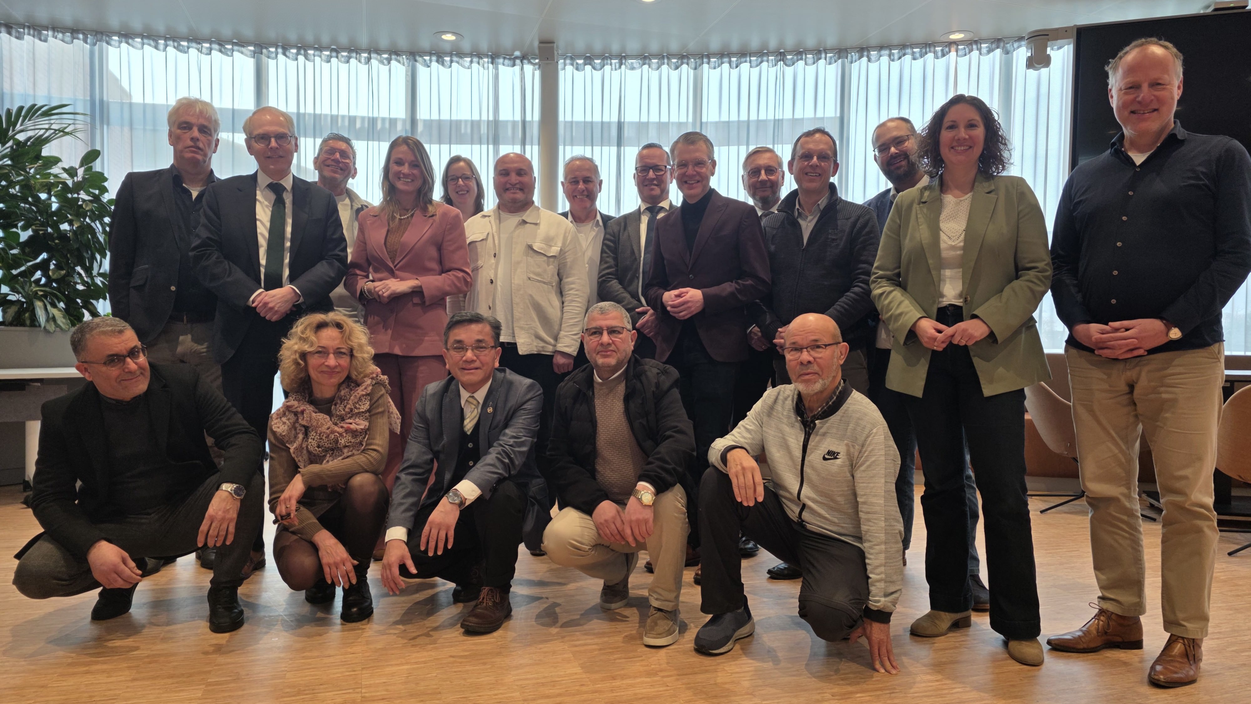 Foto: Ontmoeting tussen Nijkerkse geloofsgemeenschappen smaakt naar meer