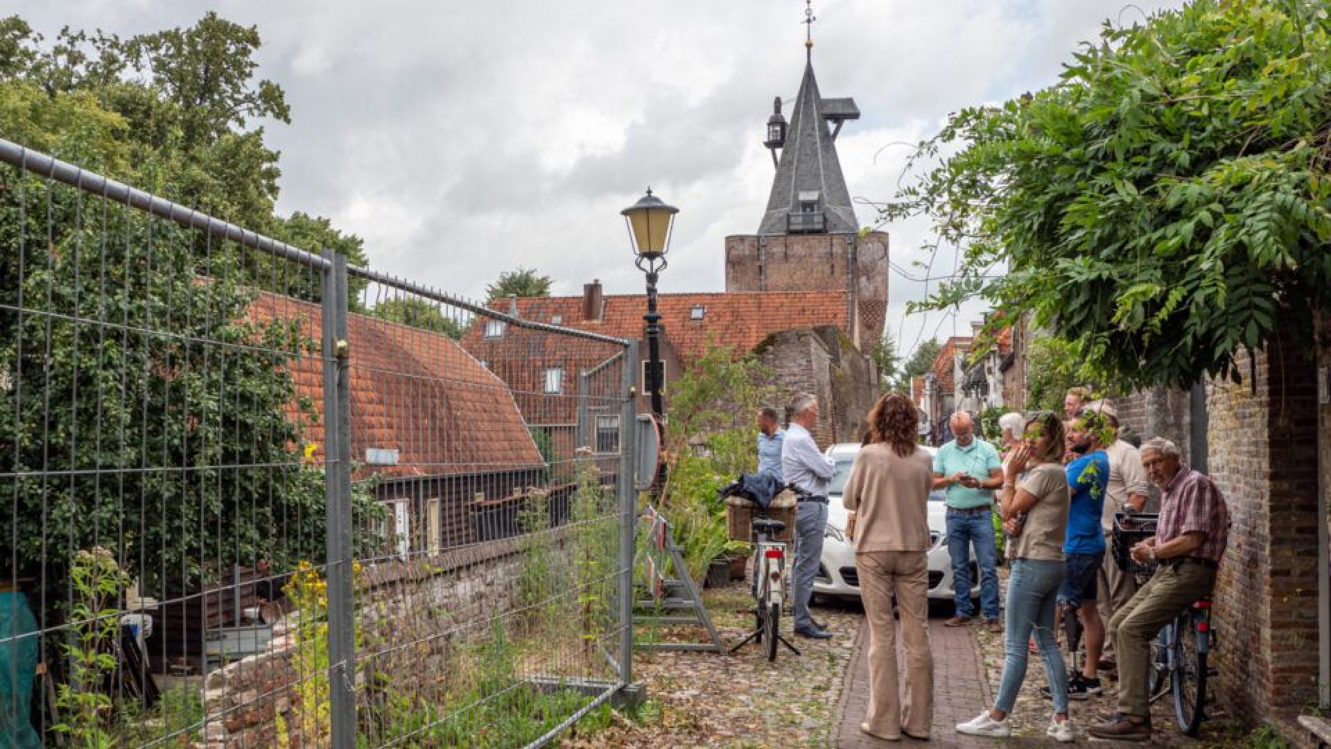 Foto: Start restauratie stadsmuur Elburg