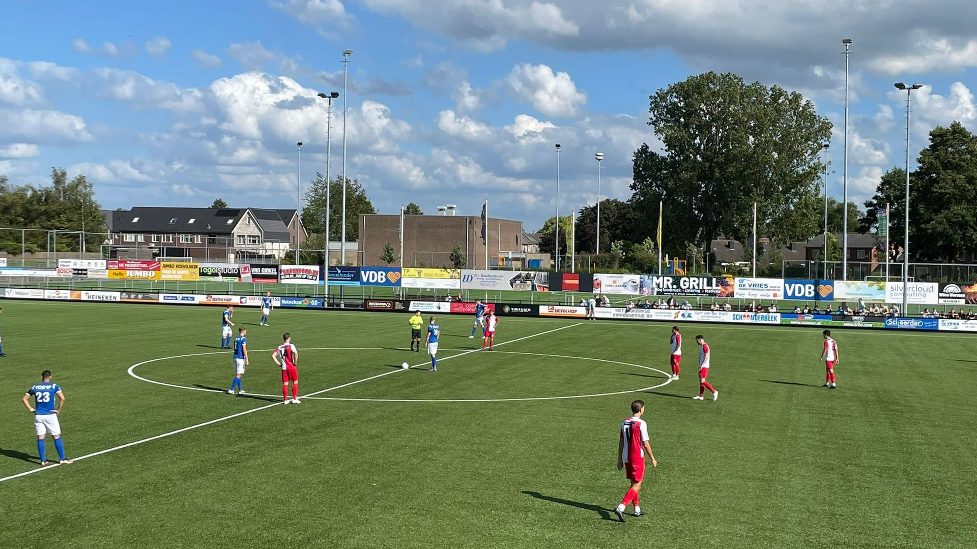 Foto: Veensche Boys na 1 wedstrijd klaar in de Toto KNVB beker