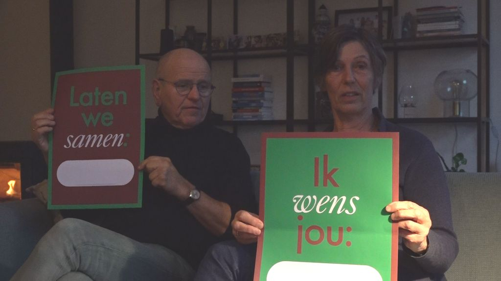 Foto: Deze wijkbewoners hangen lieve wensen achter hun ramen