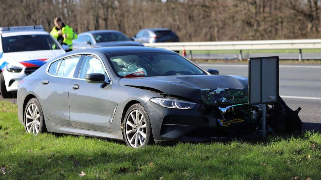 Foto: Botsing zorgt voor vertraging op A1