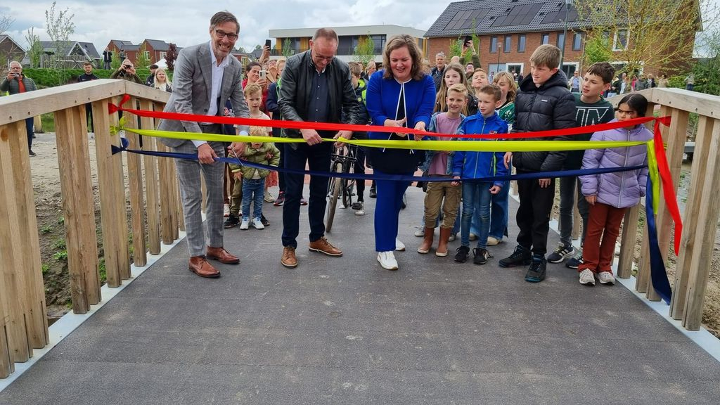 Foto: Feestelijke opening Dammerspark en oplevering van fase 2 van woonwijk Doornsteeg in Nijkerk