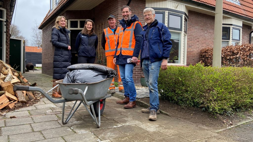 Foto: Al 450 m² minder tegels en meer groen dankzij tuintegel-inruilactie