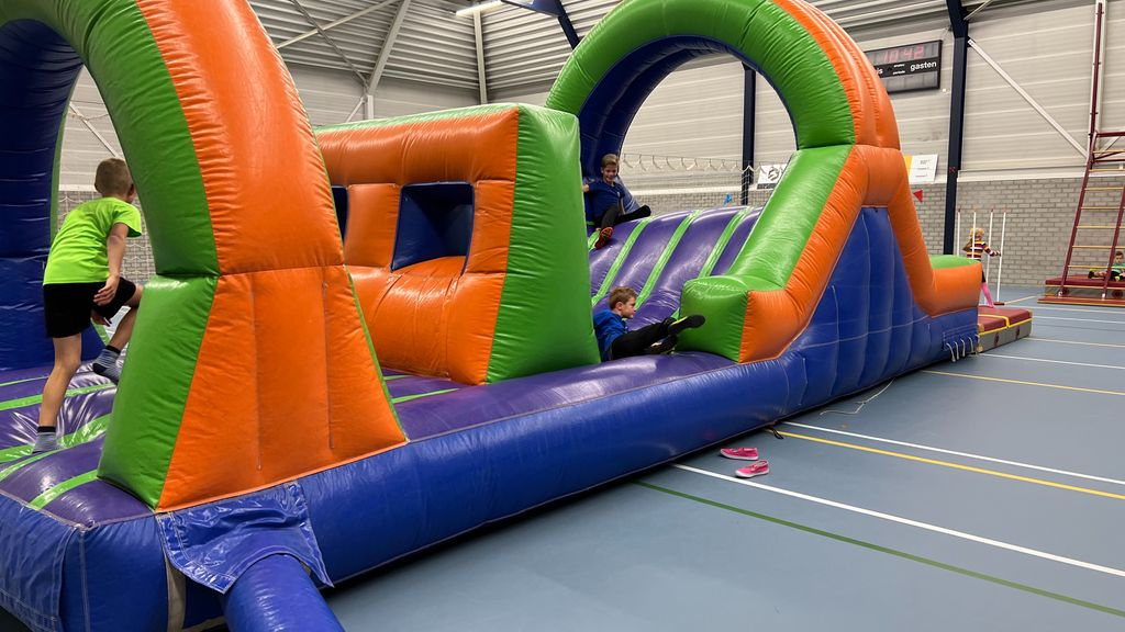 Foto: Enthousiaste kinderen bij Stuif ‘es In