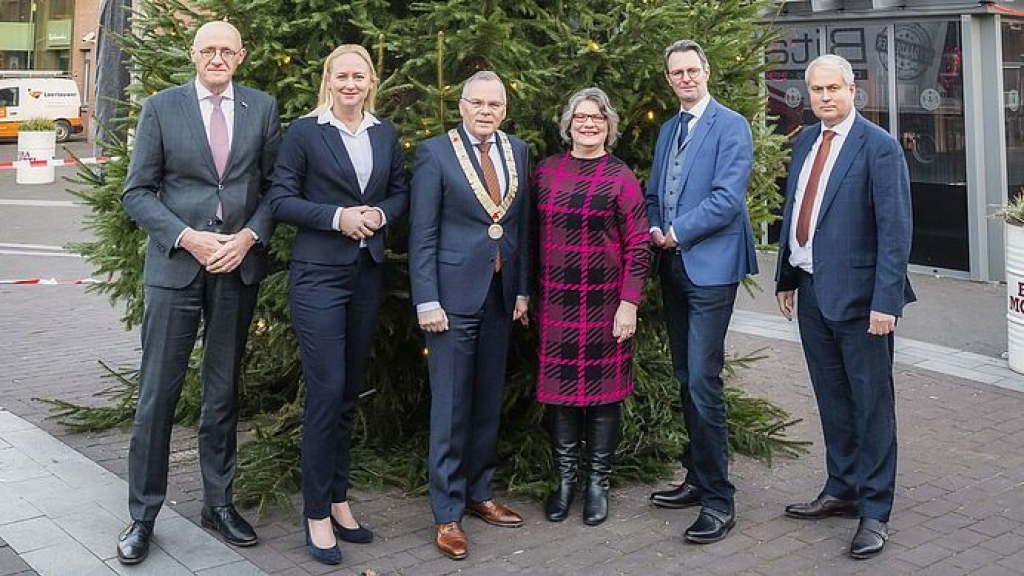 Foto: Nieuwjaarsreceptie gemeente Barneveld druk bezocht